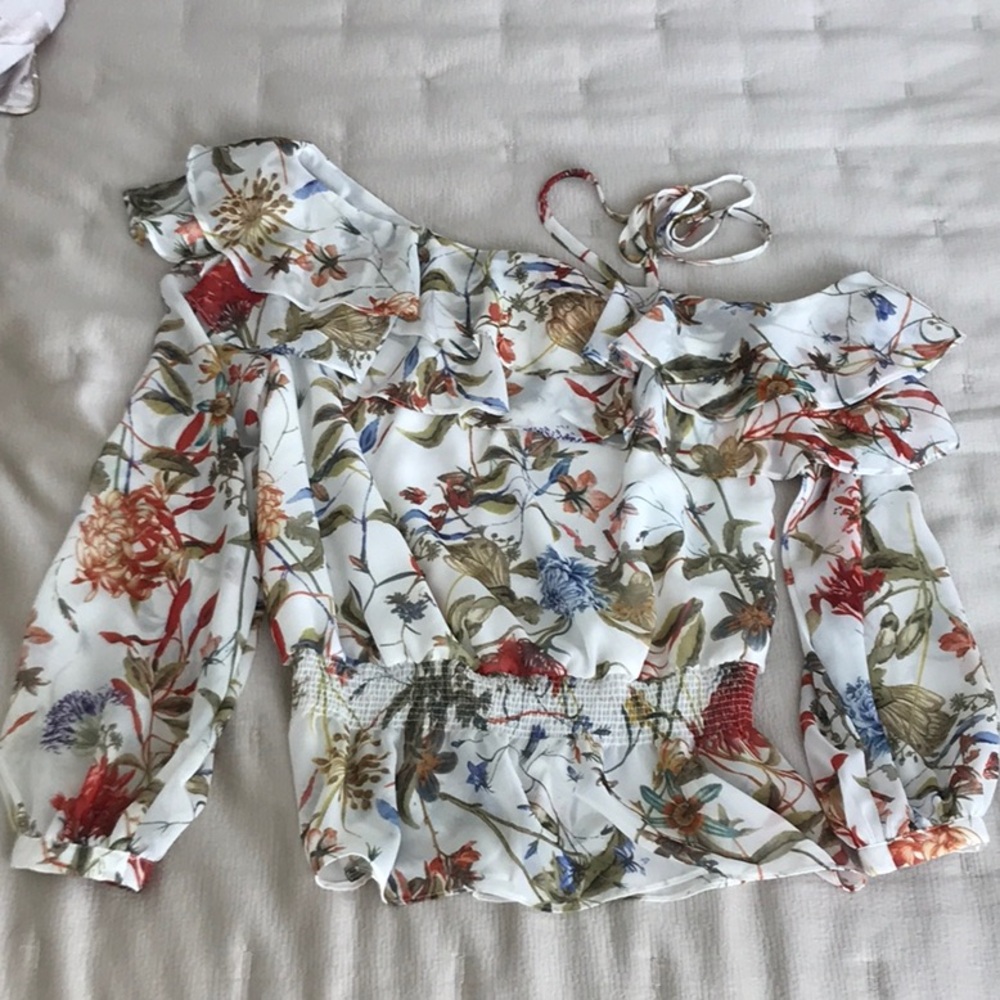 NWT Floral Off-Shoulder Top